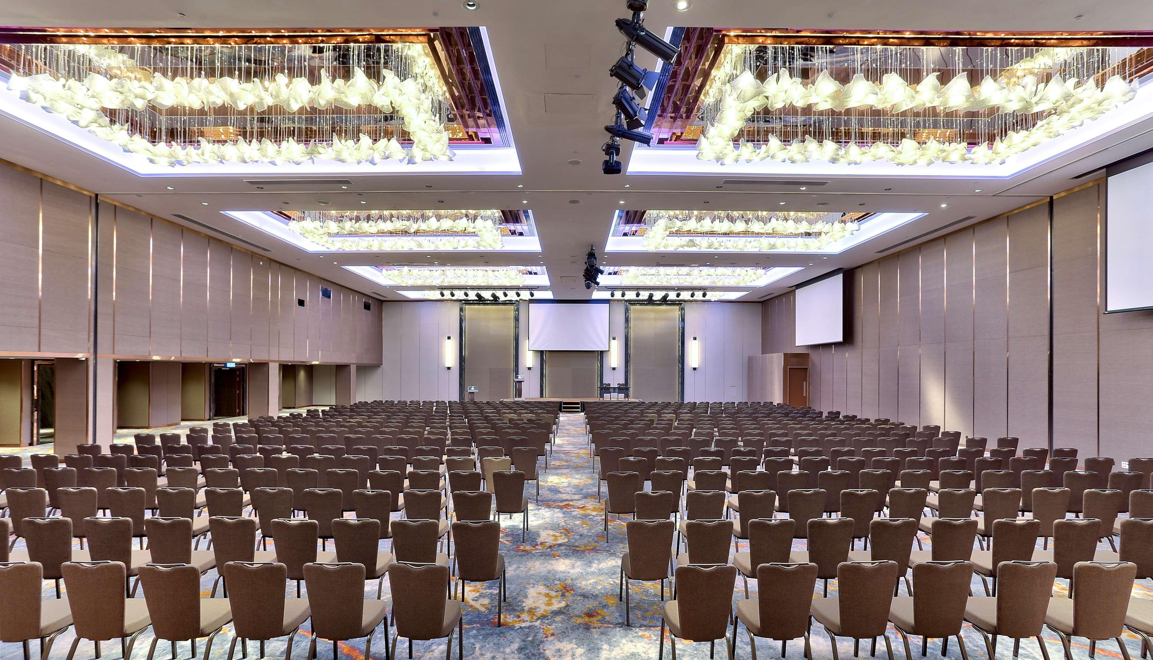 Hilton Kota Kinabalu Hotel Екстериор снимка The Grand Ballroom
