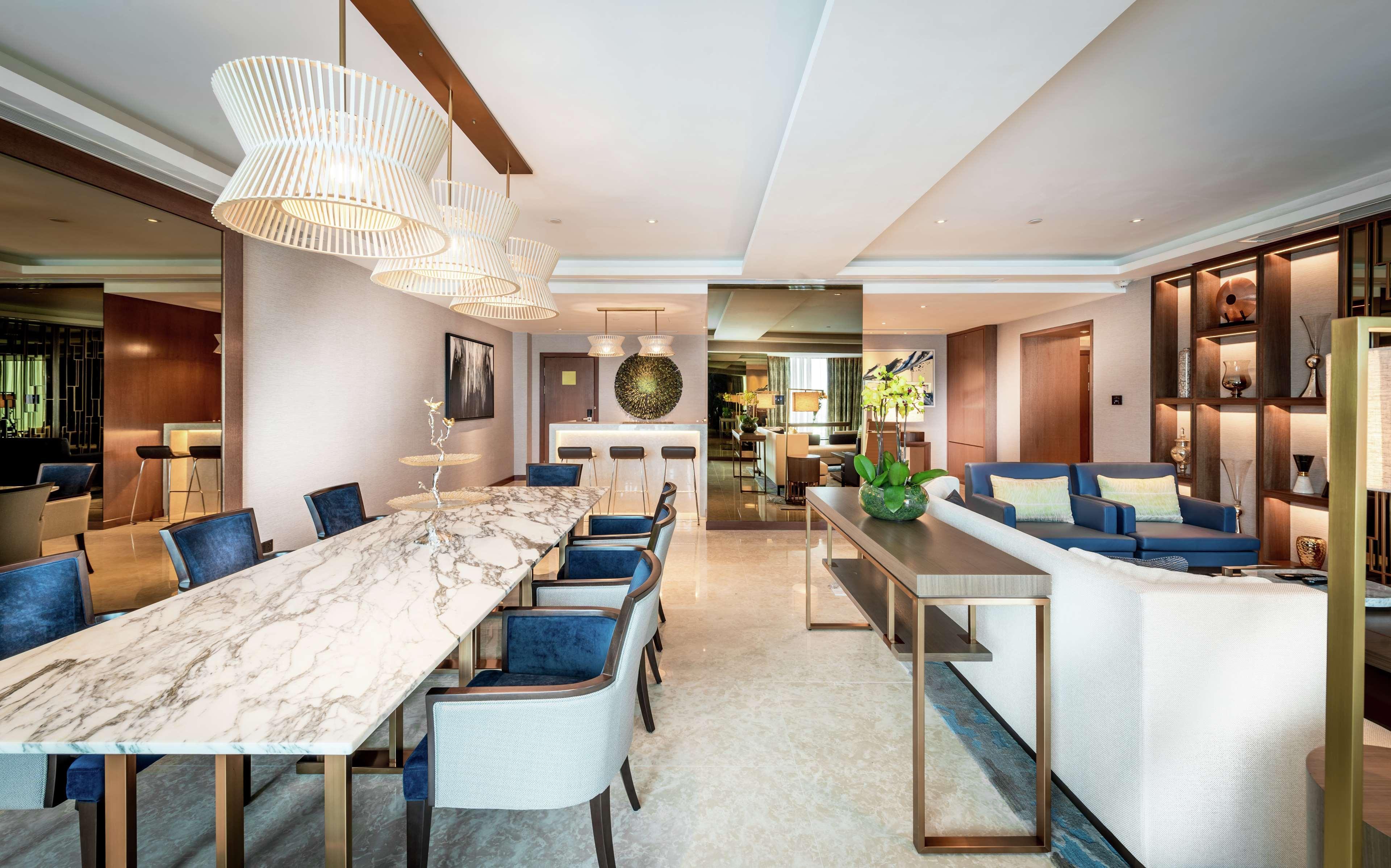 Hilton Kota Kinabalu Hotel Екстериор снимка The Residence
