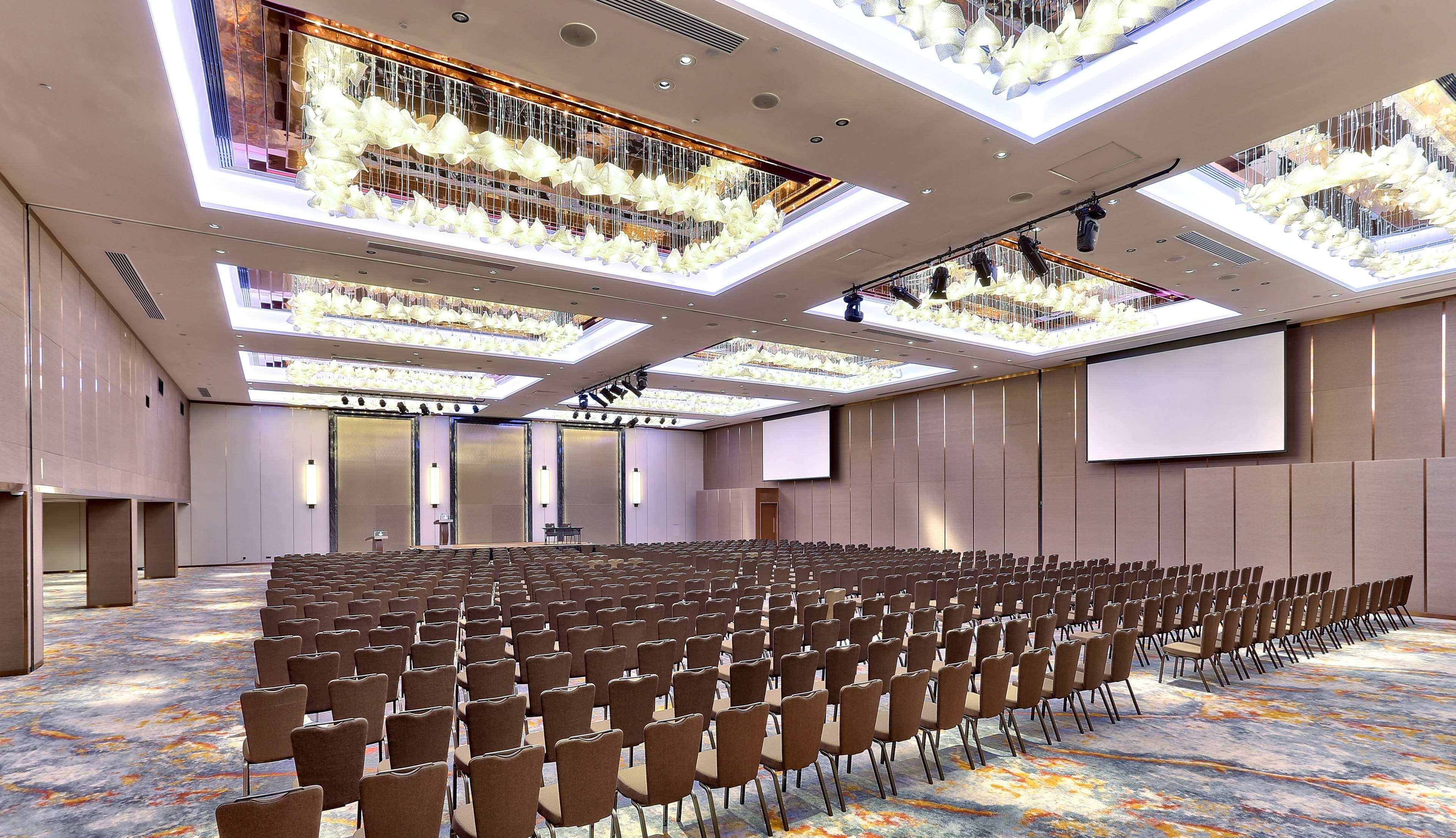 Hilton Kota Kinabalu Hotel Екстериор снимка The Grand Ballroom