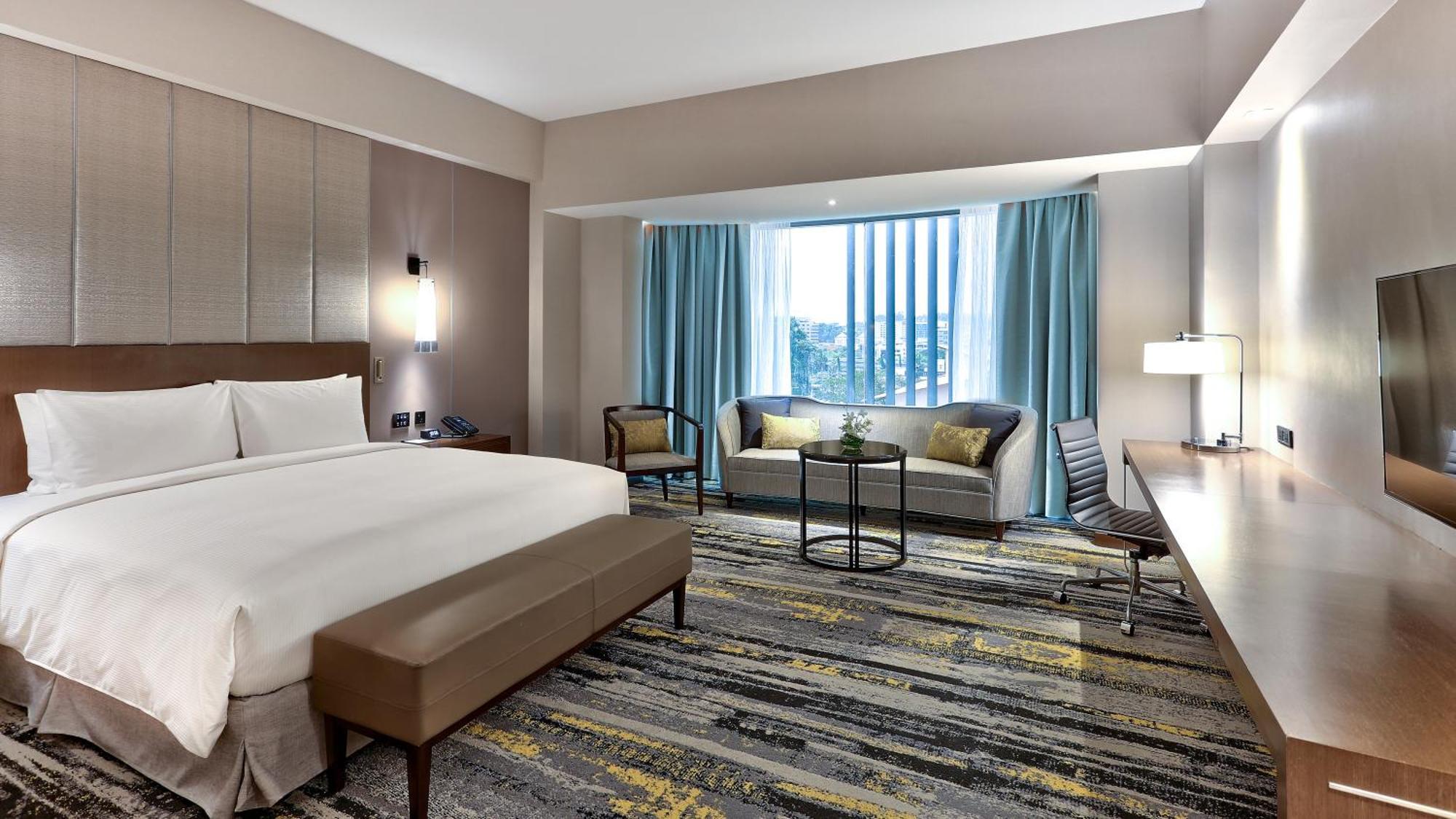 Hilton Kota Kinabalu Hotel Екстериор снимка Deluxe Room